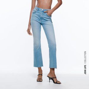 Zara crop flare mid rise jeans light wash size 8